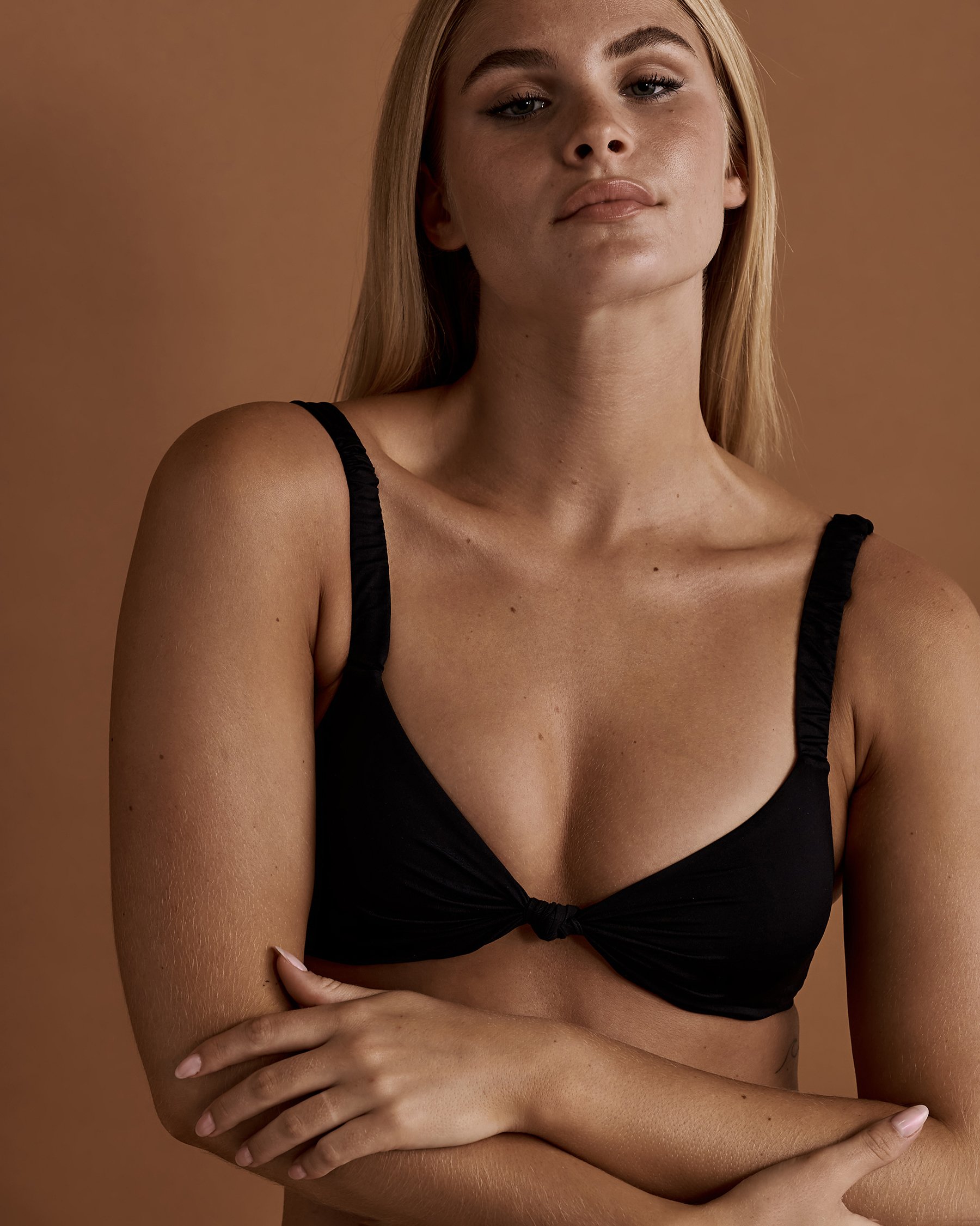 VITAMIN A ECOLUX Zuri Bralette Bikini Top Black 110NT - View7