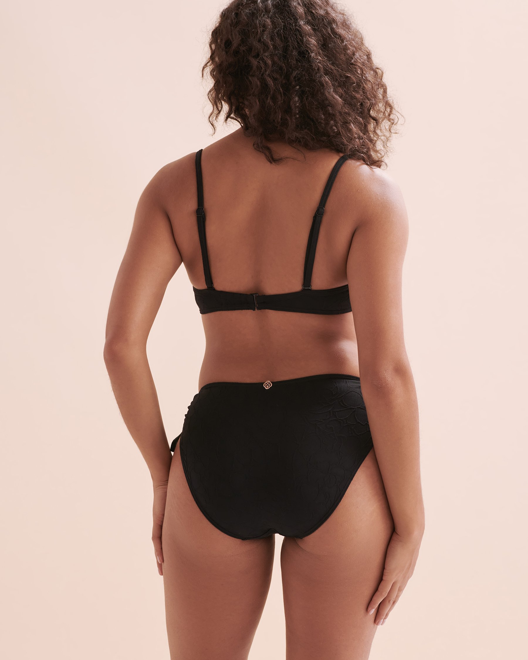 TURQUOISE COUTURE Haut de bikini push-up texturé Floral Mist Noir 01100303 - Voir6