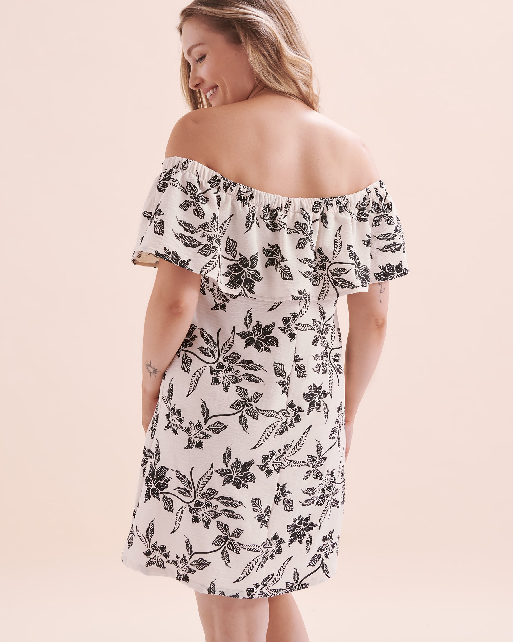 COVER ME Airflow Off the Shoulder Short Dress Black Botanical Print 25052675 - View2