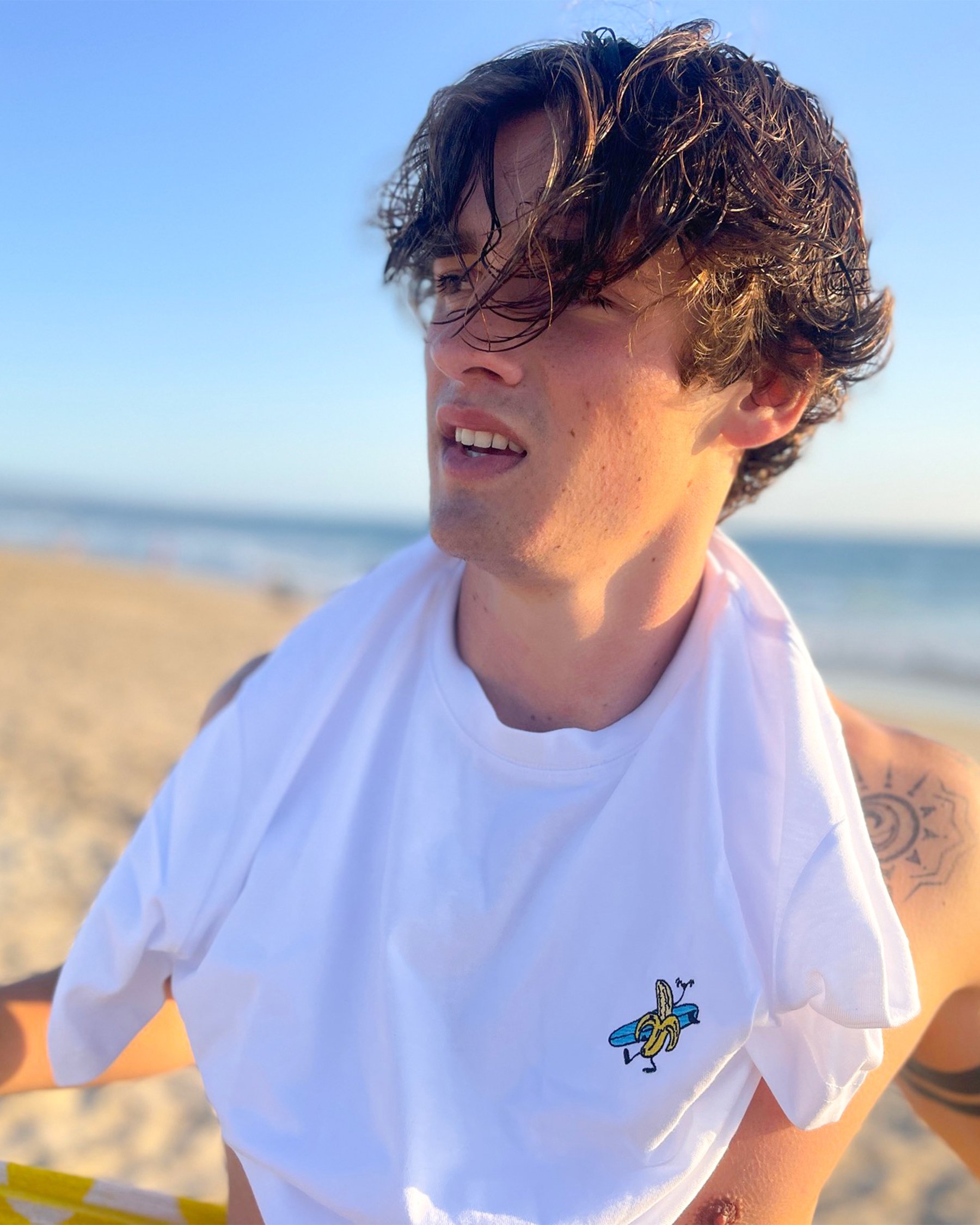 BERMIES T-shirt Surf Banana Blanc SURF BANANA - View2