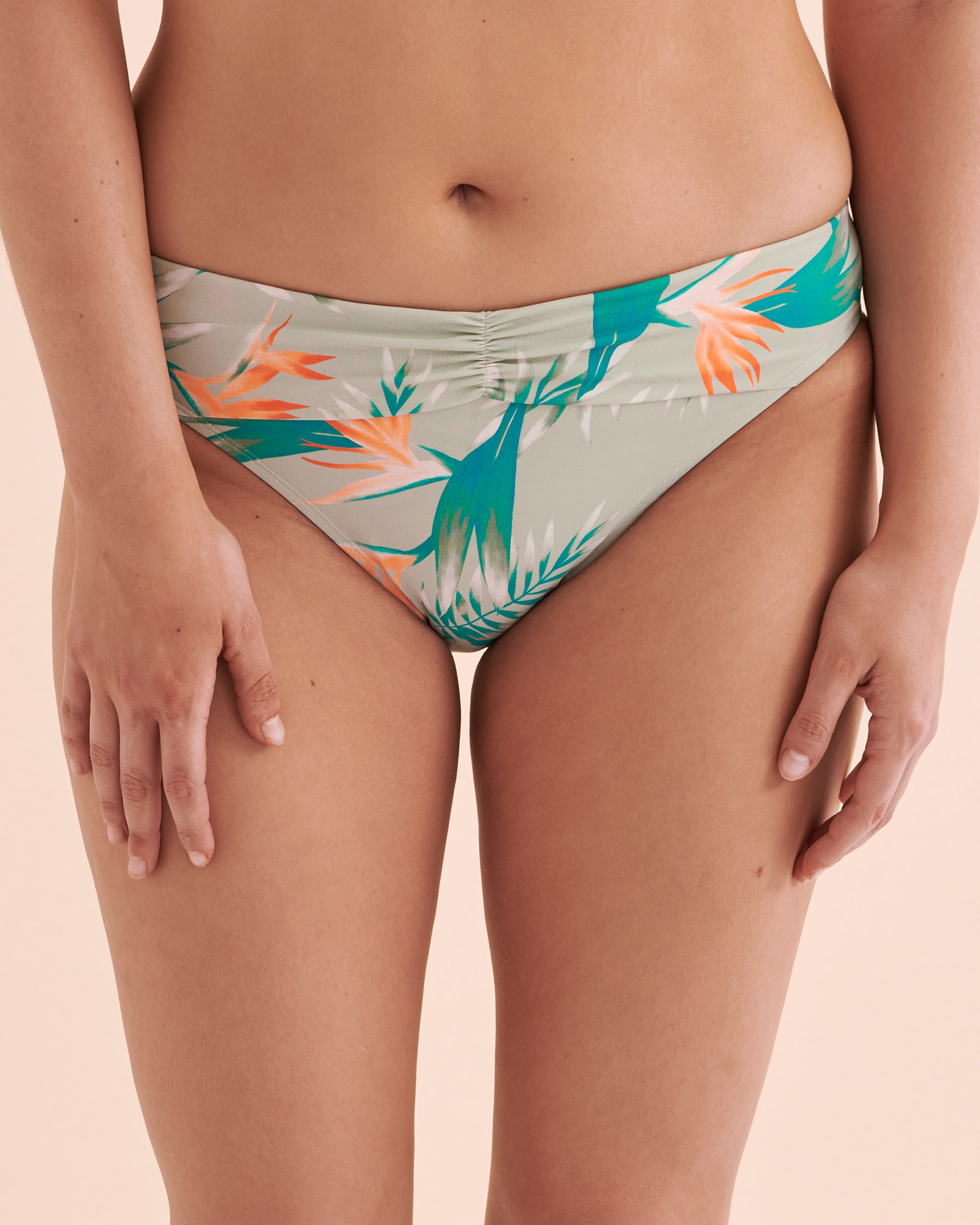 TURQUOISE COUTURE Bas de bikini bande de taille pliée Sage Paradise Imprimé sauge tropicale 01300320 - Voir4