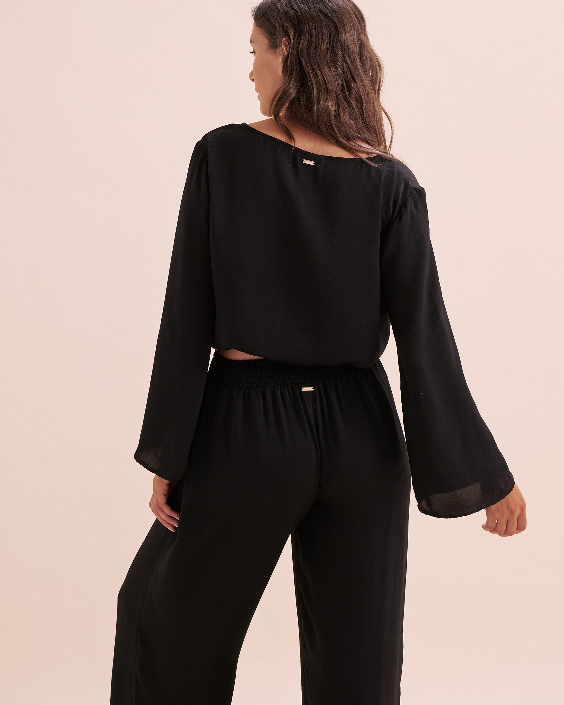 SANTEMARE Satin Crop Top Black 02100030 - View2