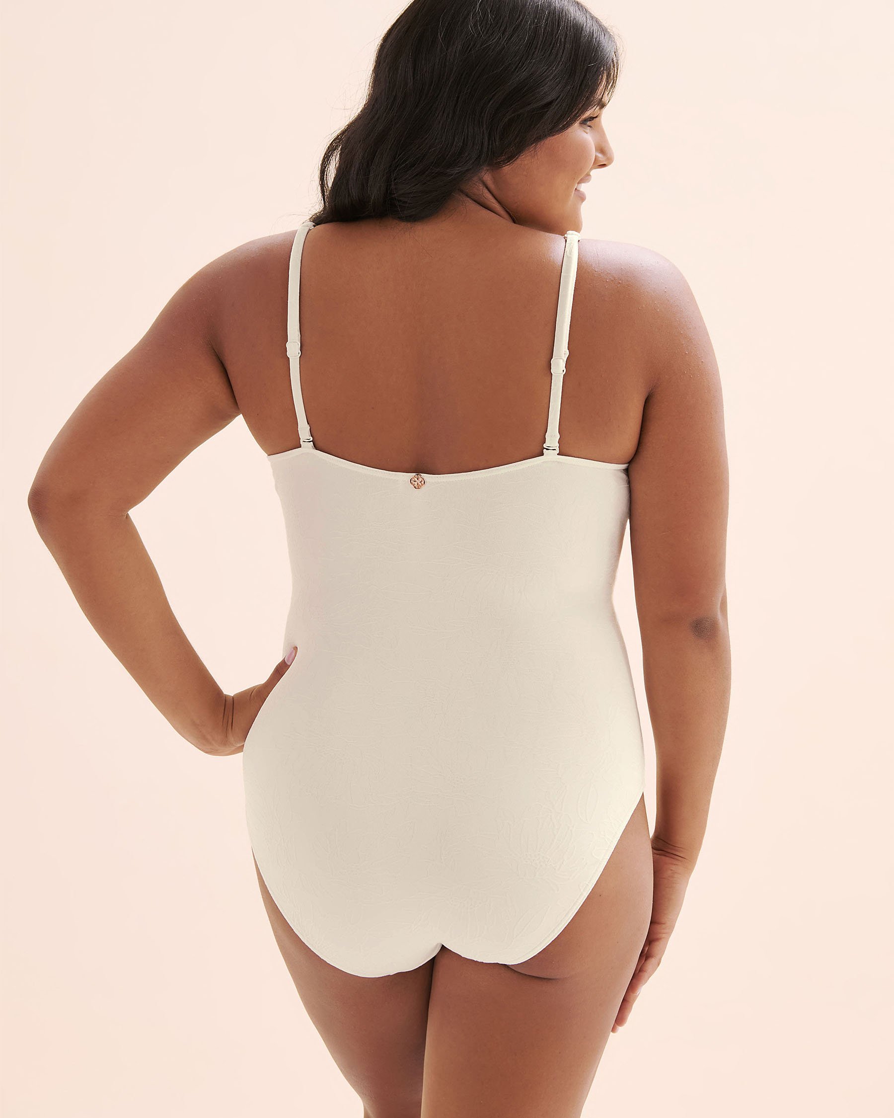 TURQUOISE COUTURE Textured One-Piece Swimsuit White 01400122 - View11