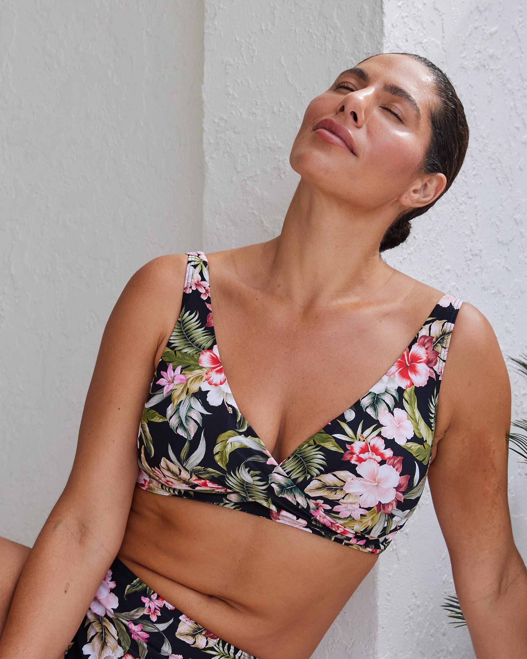 ARTESANDS Tropisian Delacroix D Cup Bikini Top Black AT3711TN - View2