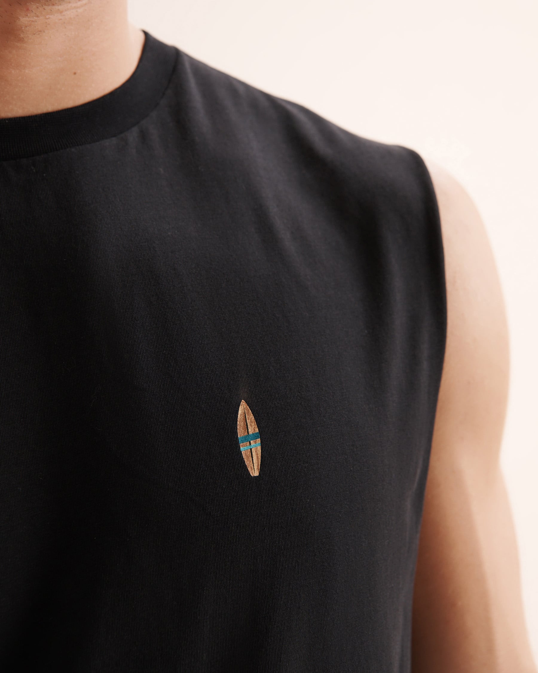 HAMABE Surfboard Crewneck Tank Top Black 04100065 - View7