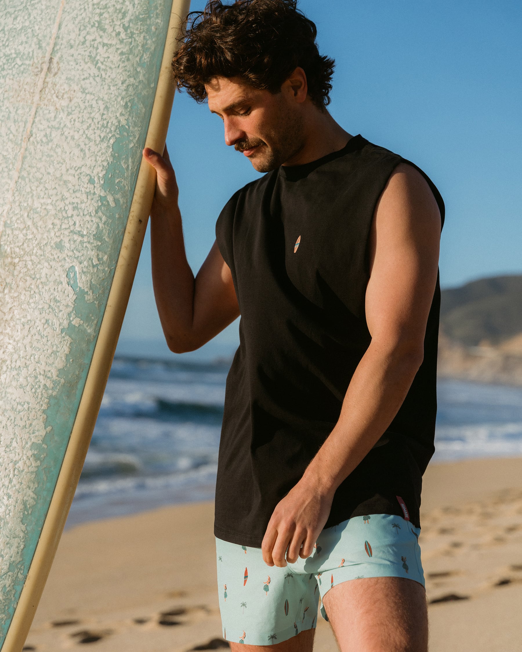 HAMABE Surfboard Crewneck Tank Top Black 04100065 - View3
