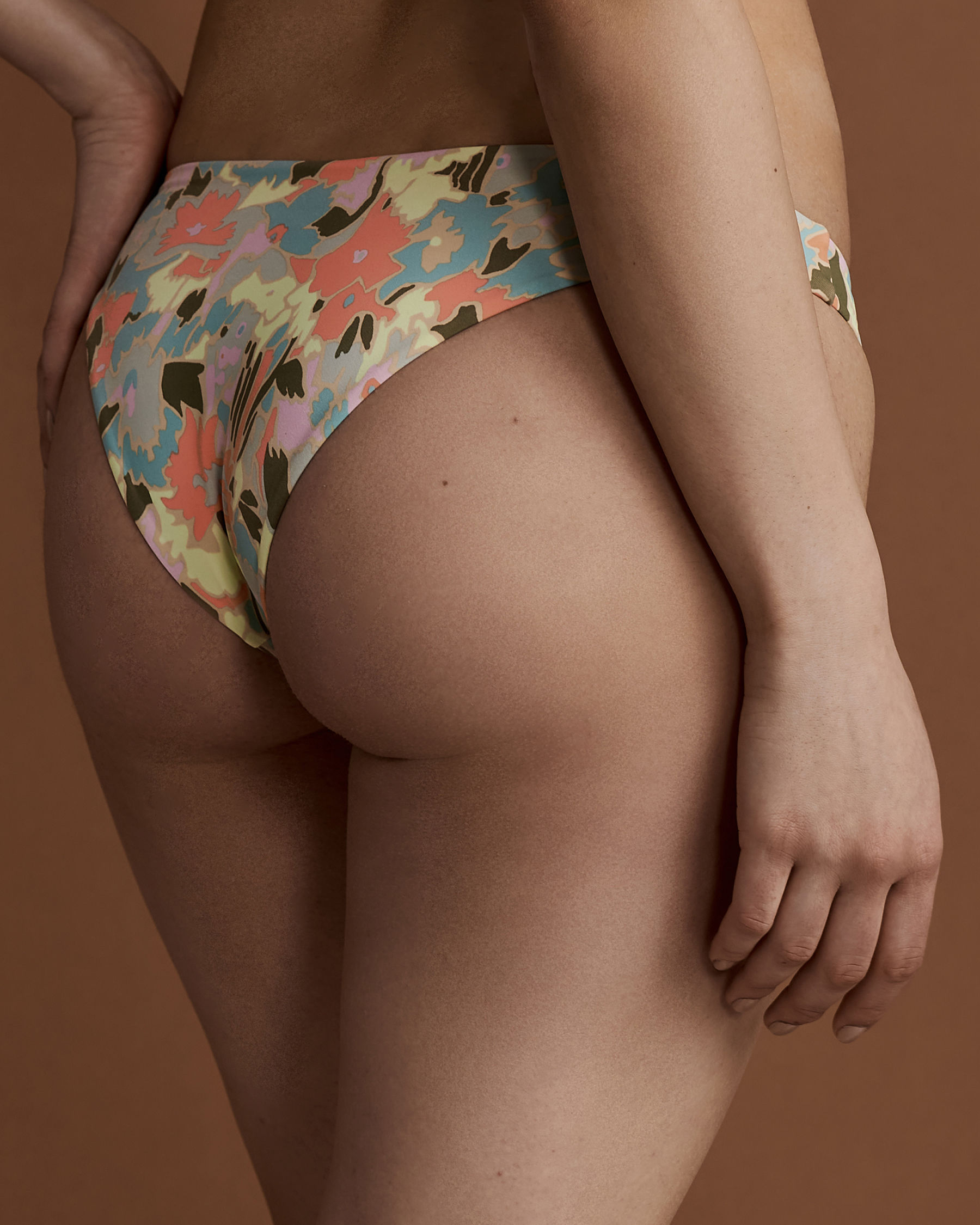 RVCA ON THE ROAD Bikini Bottom Floral AVJX400160 - View2