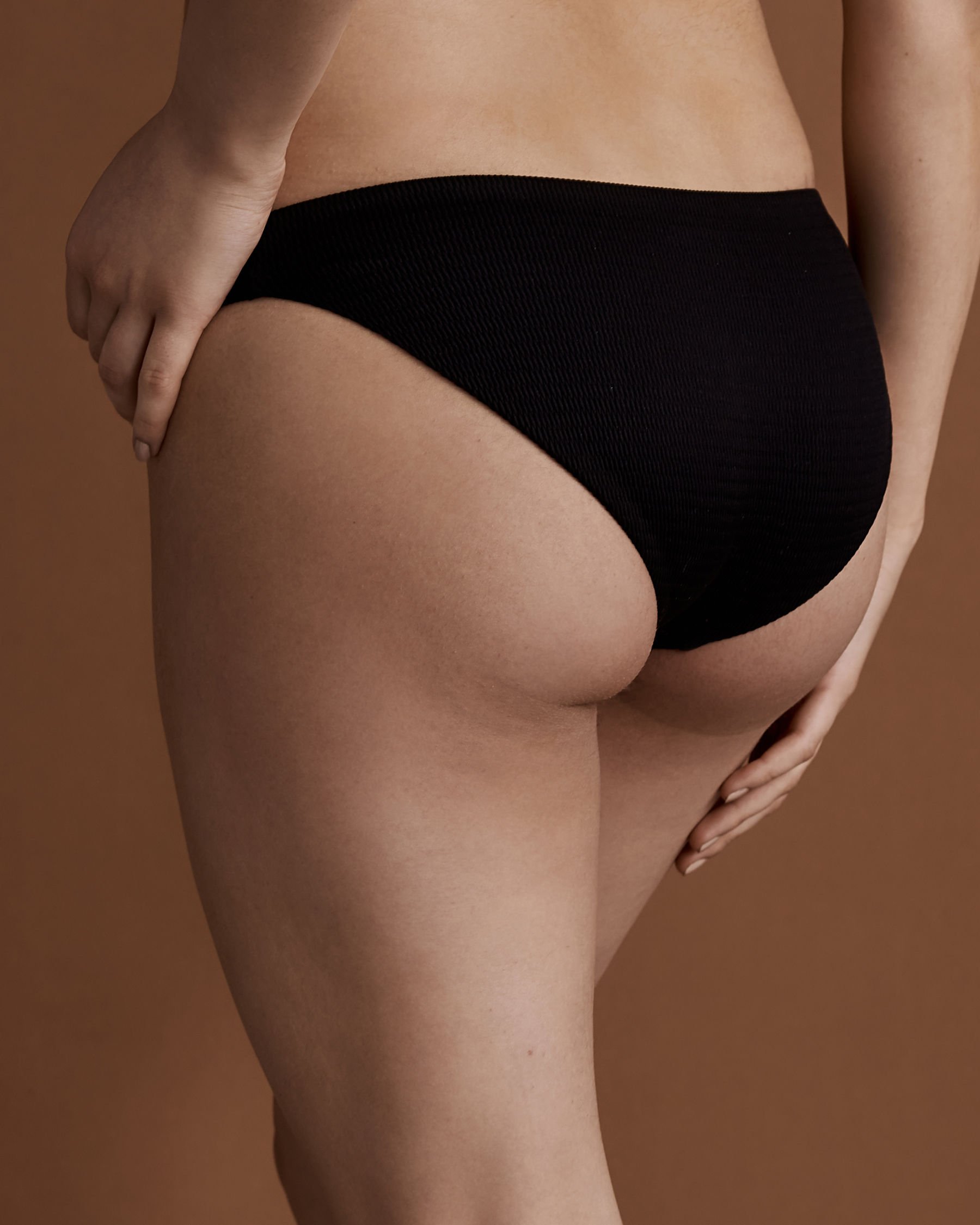 VITAMIN A Bas de bikini Midori ECOTEX Noir 160NB - View2